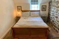 self catering accommodation Derbyshire double bedroom