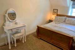 self catering accommodation Derbyshire double bedroom