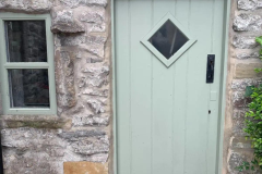 holiday accommodation peak district Taddington front door