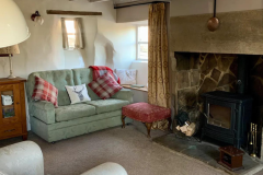 holiday rentals peak district Taddington living room